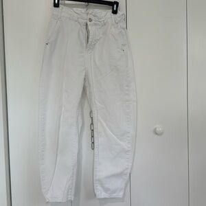 Zara balloon leg denim pant in white